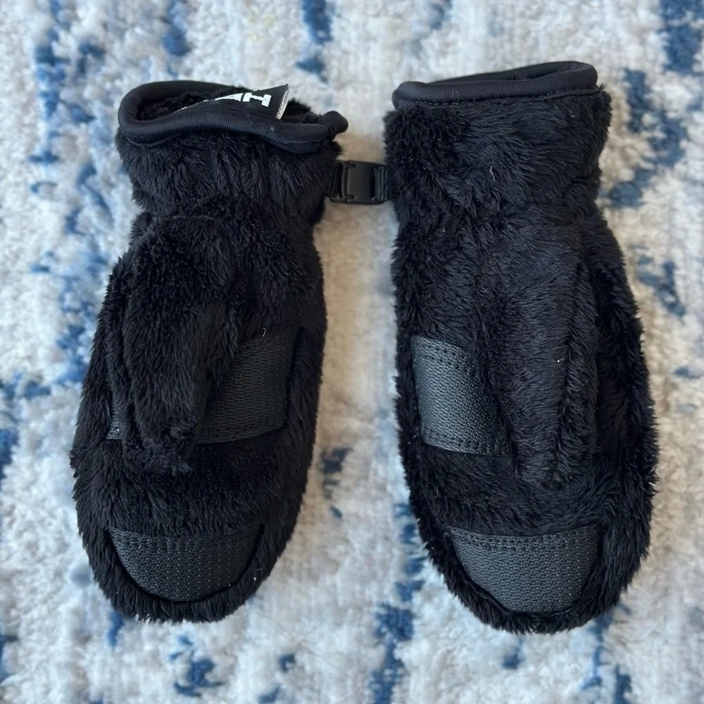 NWOT HEAD MITTENS